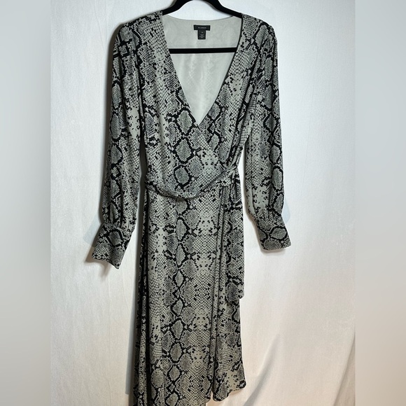 Halogen Nordstrom Snake Print Wrap tie dress XS - Picture 2 of 3
